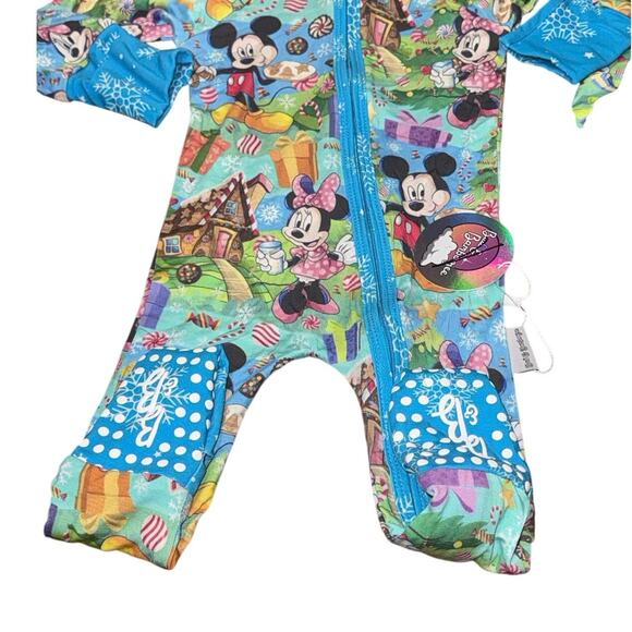 NWT Mickey & Minnie Christmas Bamboo Zip Onesie Disney 6-12 Months Grippy Feet - Picture 7 of 14